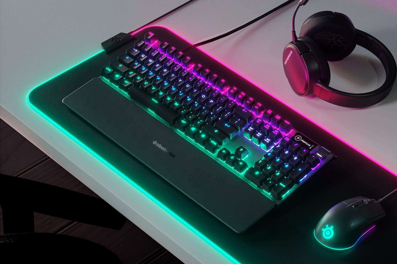 SteelSeries Apex 5 Hybrid Mechanical Keyboard